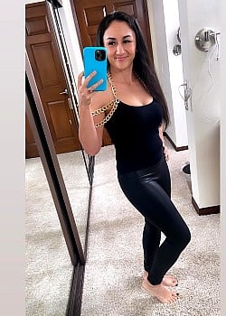 Carla Esparza